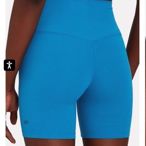 SPLITS59 AirWeight biker shorts 6” (better than lulu!)